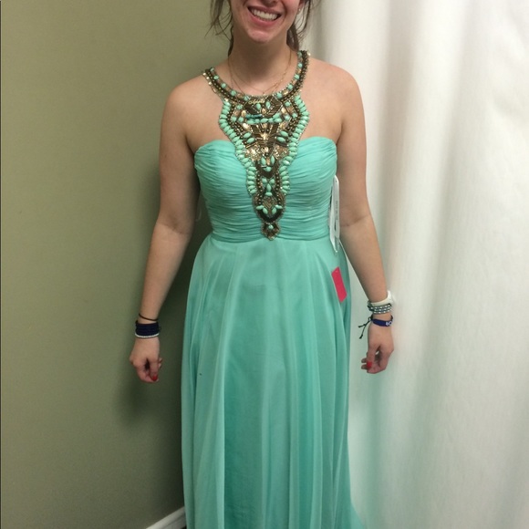 Mint dress - Picture 7 of 8